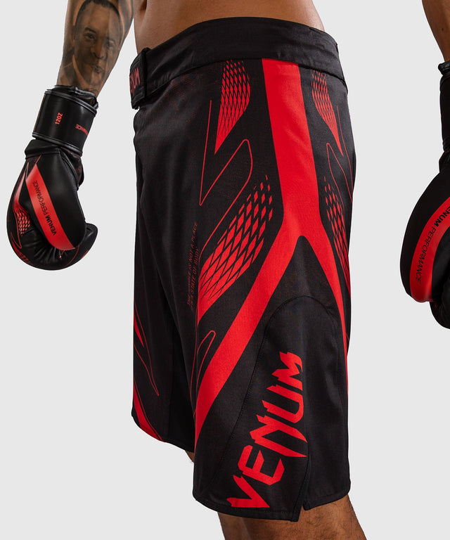 Spodenki MMA Venum Amazonia Reborn – Czarne/Czerwone