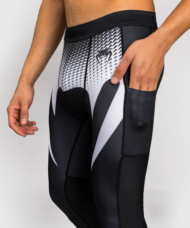Venum No Gi Spats – Schwarz/Weiß