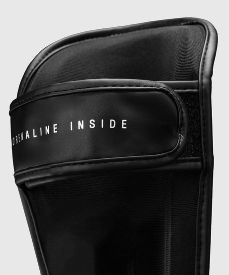 Espinilleras Venum Contender 1.5 – Negro/Blanco