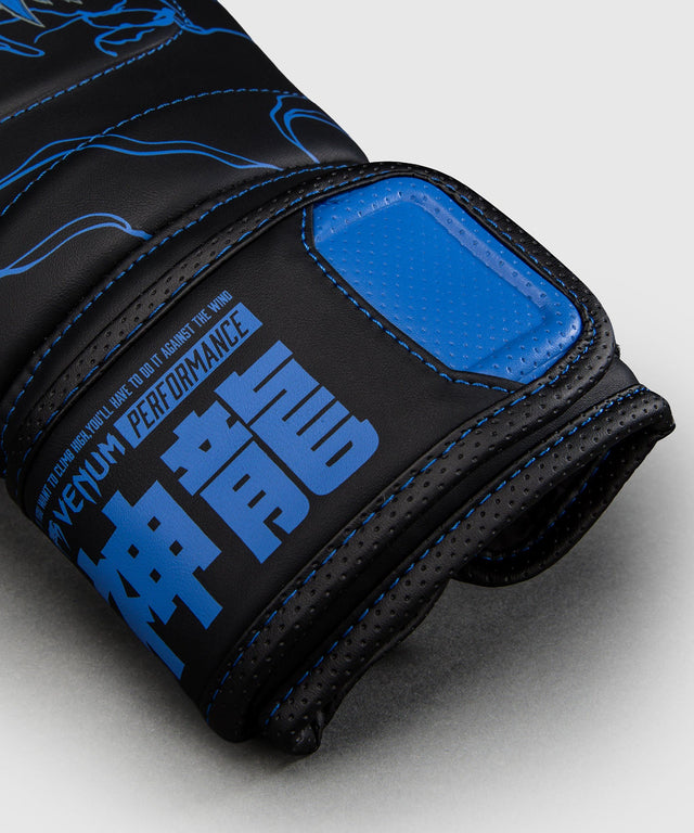Gants de boxe Venum Thunder Dragon – Noir/Bleu royal