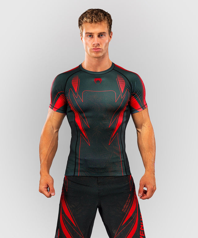Venum Rashguard Amazonia Reborn Korte ærmer – Sort/Rød