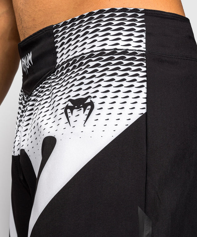 Venum No Gi MMA-Shorts – Schwarz/Weiß