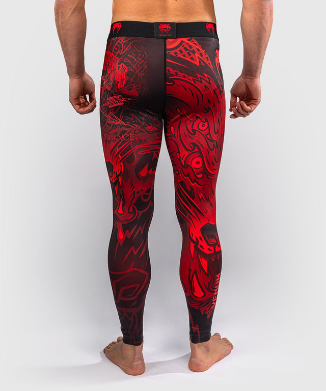 Shorts de compression Venum Wolf Atak – Noir/Rouge