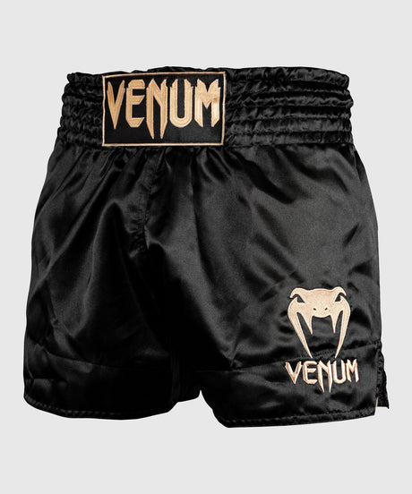 Pantaloni scurți Muay Thai Venum Classic – Negru/Aur