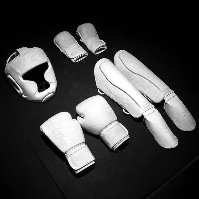 Cască de box Phantom Athletics Muay Thai – Frost Alb