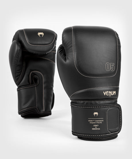 Mănuși de box Venum Impact Evo – Negru
