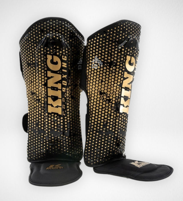 Espinilleras King Pro Boxing Hexagon – Negro/Oro