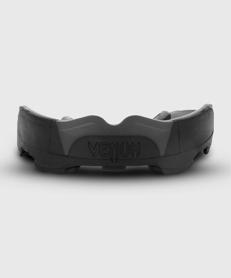 Protector bucal Venum Predator – Negro/Gris