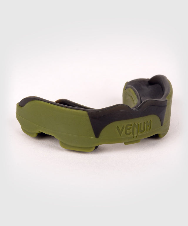 Paradenti Venum Predator – Verde Kaki/Nero