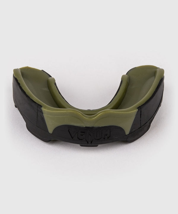 Venum Tandbeskytter Predator – Sort/Khaki grøn