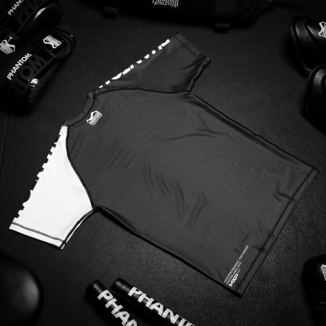 Rashguard Phantom Athletics Ranked – Blanco