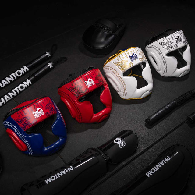 Chránič hlavy Phantom Athletics Muay Thai – Bílý