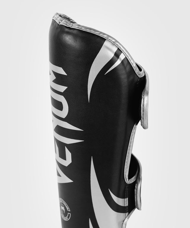Espinilleras de kickboxing Venum Challenger – Negro/Plata