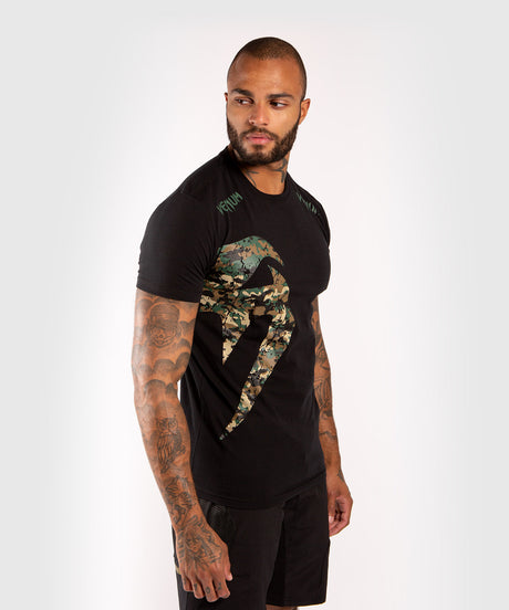 Venum T-Shirt Giant – Černá/Camo
