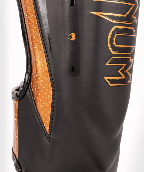 Venum Skinnebensbeskyttere Kickboxing Elite Evo – Sort/Bronze