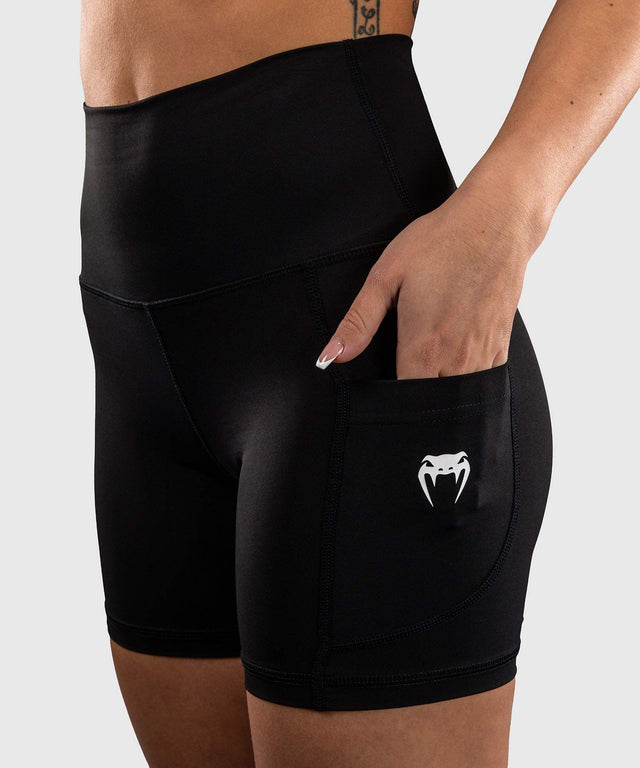 Venum Bike Shorts til kvinder Essential - Sort