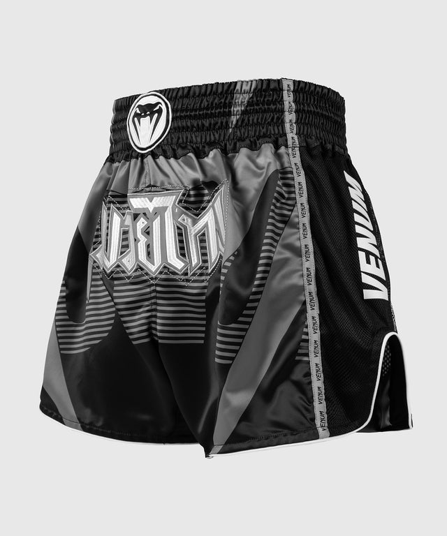 Pantaloncini Muay Thai Venum Adrenaline – Nero/Grigio Argento