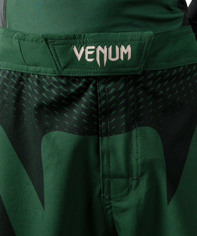 Pantaloni scurți MMA Venum Attack – Copii – Verde/Alb Rupt