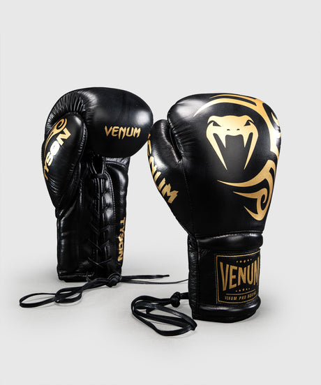 Boxerské rukavice Venum x Mike Tyson Giant 2.0 Pro – Černé/Zlaté