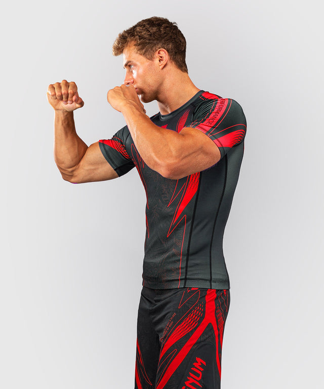Venum Rashguard Amazonia Reborn Korte ærmer – Sort/Rød