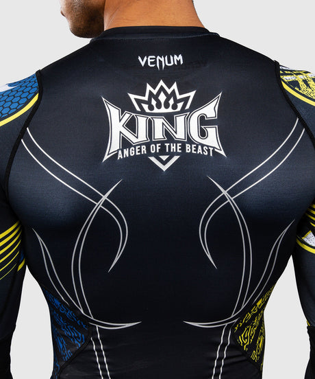 Venum Rashguard TEKKEN 8 King – Negro/Amarillo – foto 6
