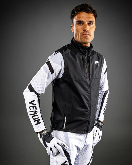Colete de vento Venum MX Basics sem mangas – Preto/Branco